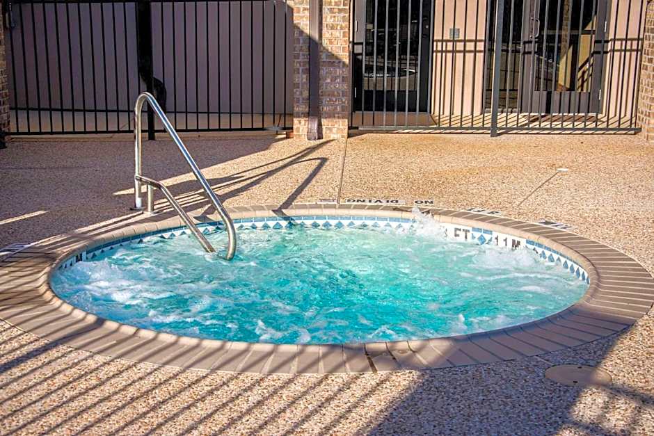 Sleep Inn & Suites Center