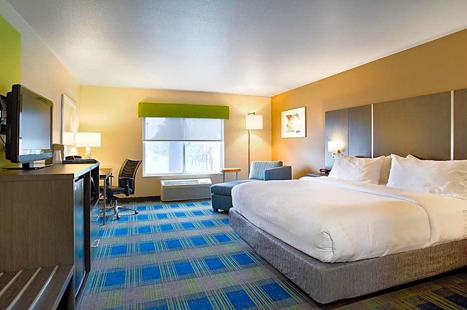 Holiday Inn Express Hotel & Suites Brookings By IHG