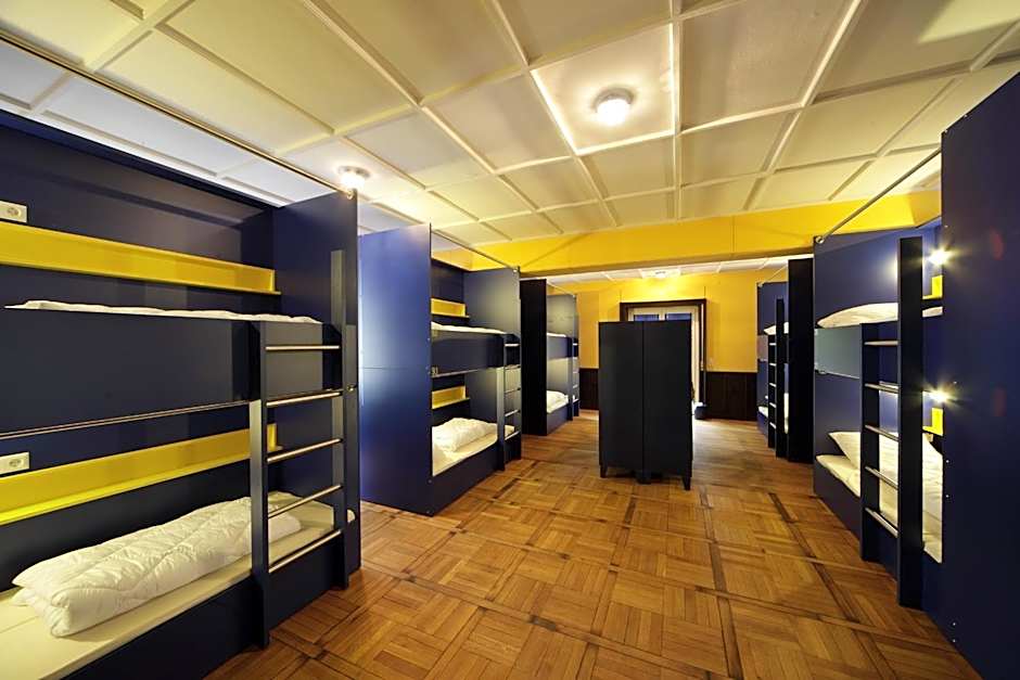 Bed’nBudget Expo-Hostel Dorms