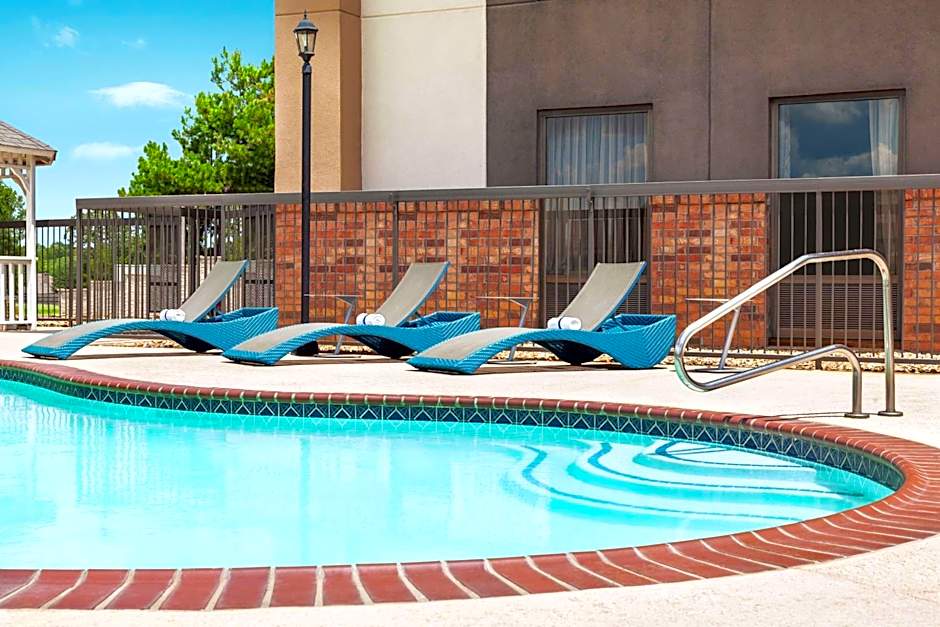 Hampton Inn By Hilton Paris