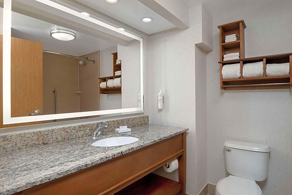 Hampton Inn By Hilton Tallahassee-Central