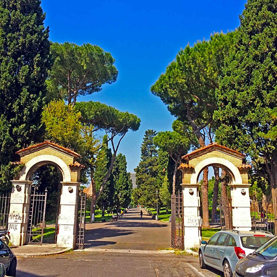 MICLAD Colosseum Guest House