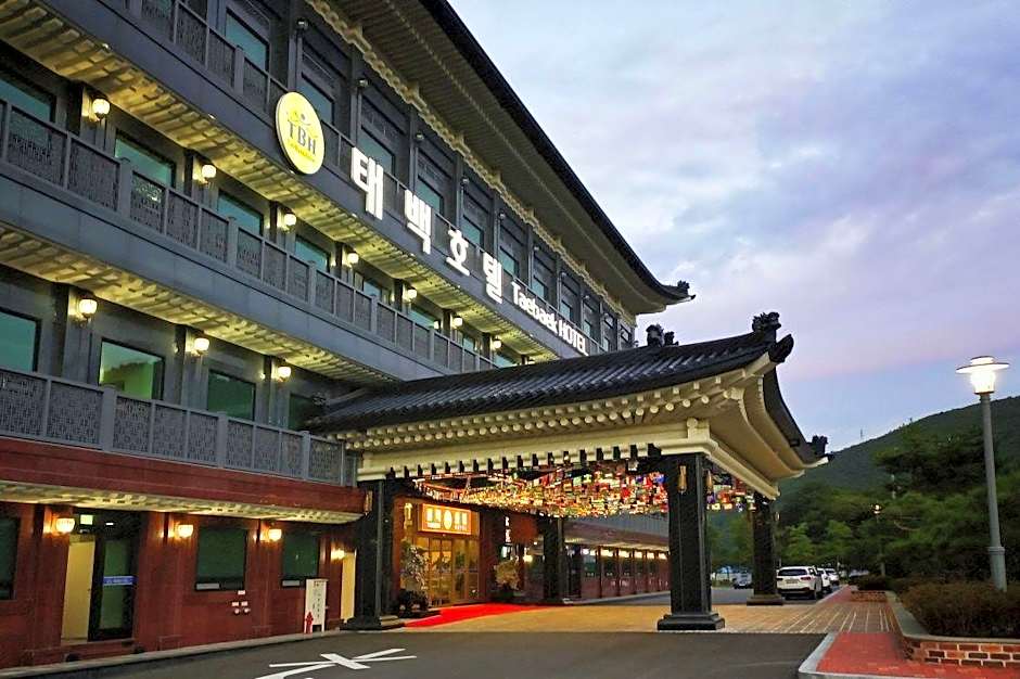 Taebaek Hotel