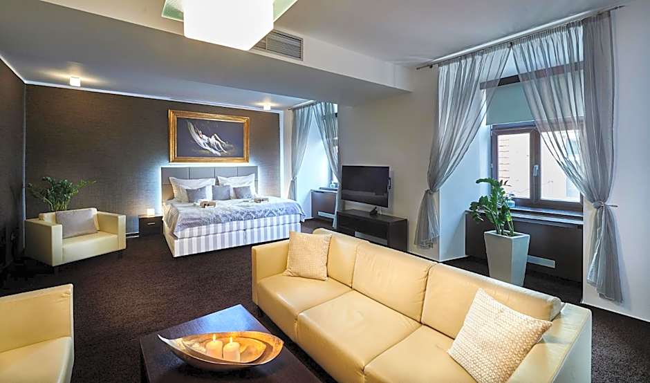 Boutique Hotel Chrysso