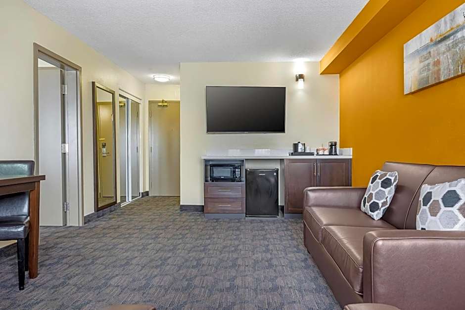 Quality Inn & Suites