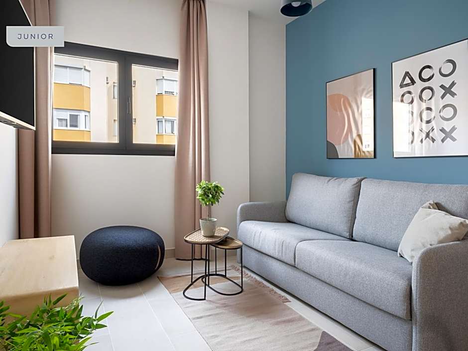 Limehome Sevilla Calle Torcuato Luca de Tena - Digital Access