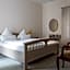Hotel Weisses Haus