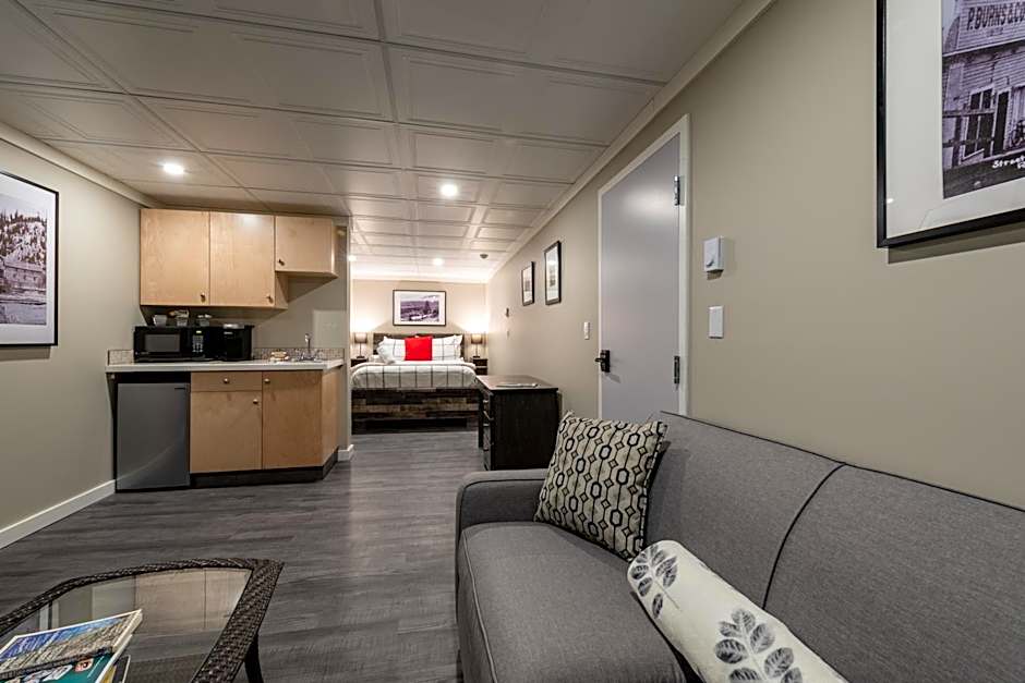 The Cache Hotel and Lodgings