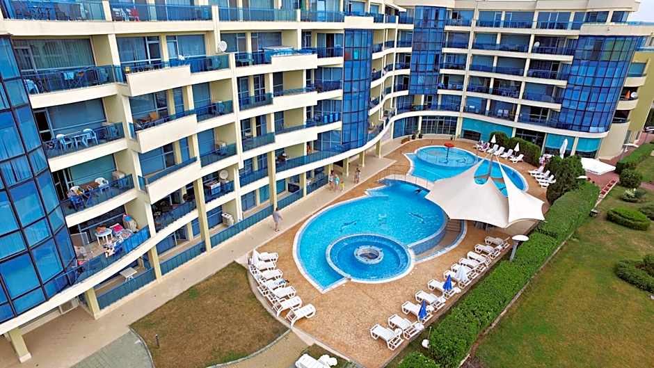 Aparthotel Marina Holiday Club - All Inclusive & Free Parking