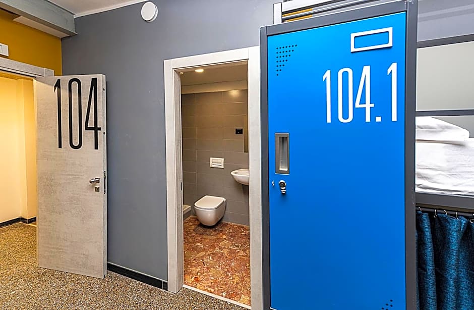 Marathon Hostel