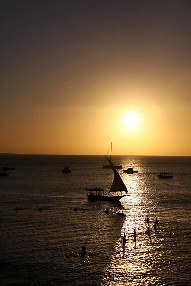 Langi Langi Beach Bungalows