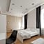 ROYAL ROOMS***