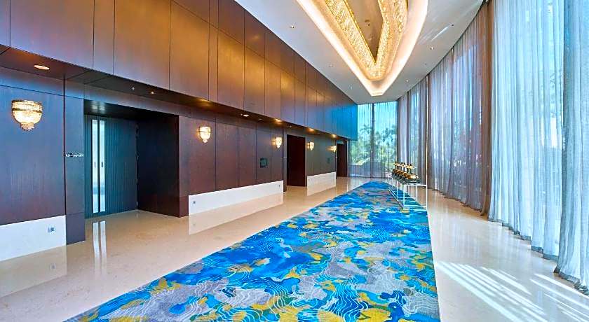 Crowne Plaza Kochi By IHG