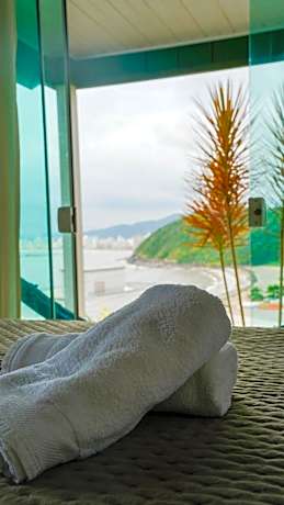 Vista deslumbrante da Praia de São Miguel | Penha