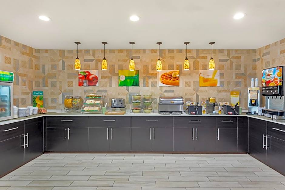 Quality Inn & Suites Plano