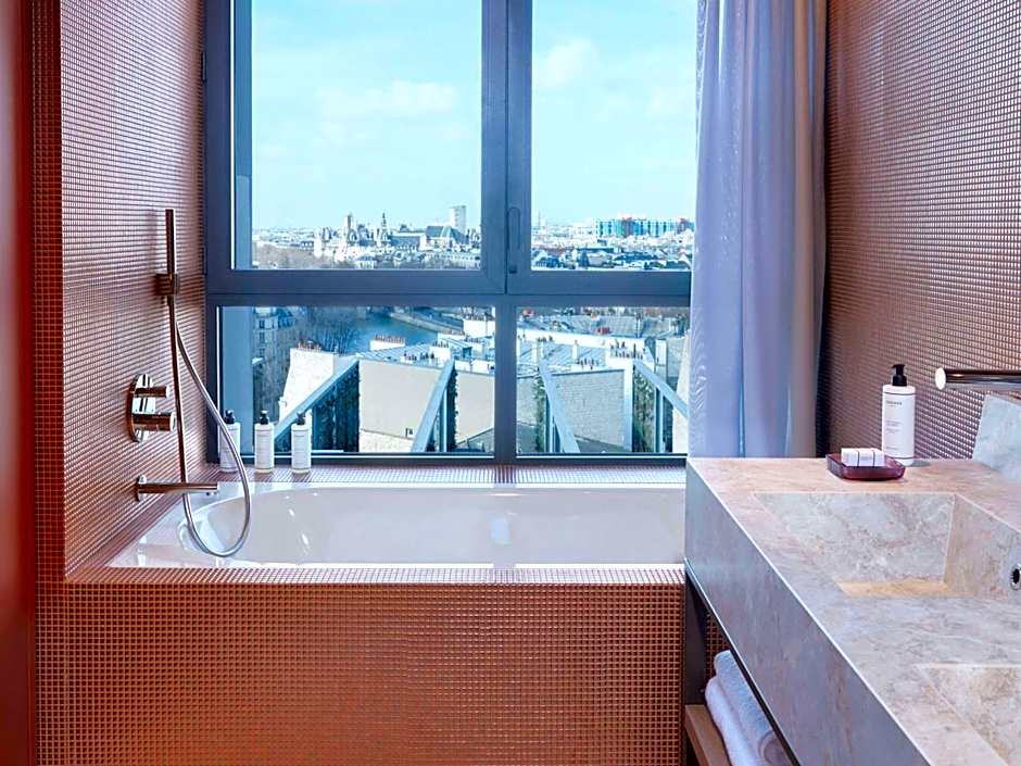 SO/ Paris Hotel