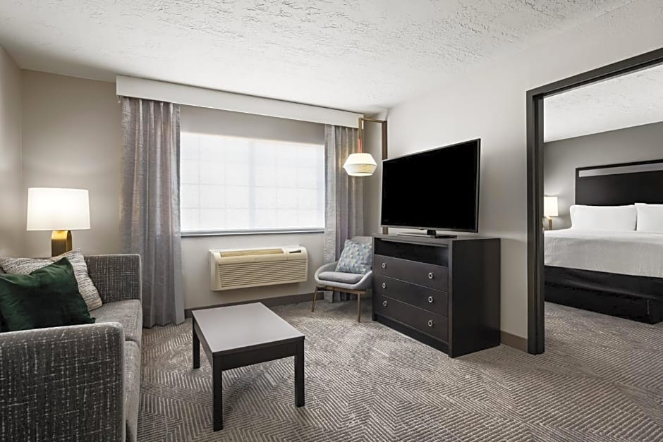 Holiday Inn & Suites Albuquerque Airport by IHG