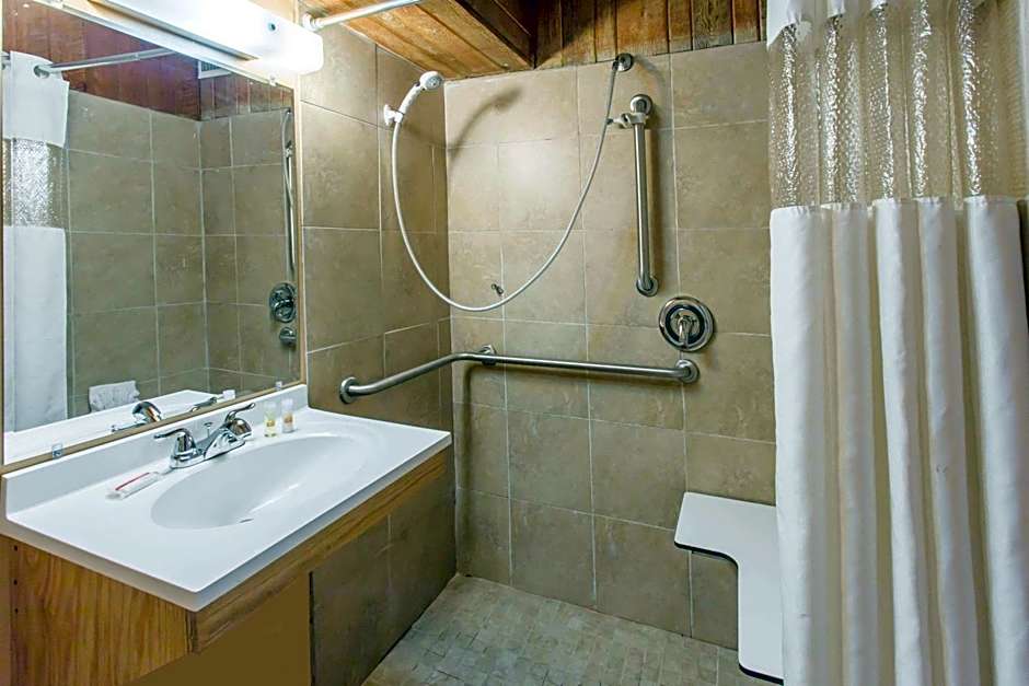 Days Inn by Wyndham West Allis/Milwaukee