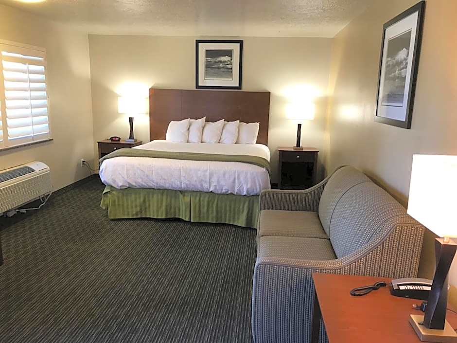 Dinosaur Inn & Suites