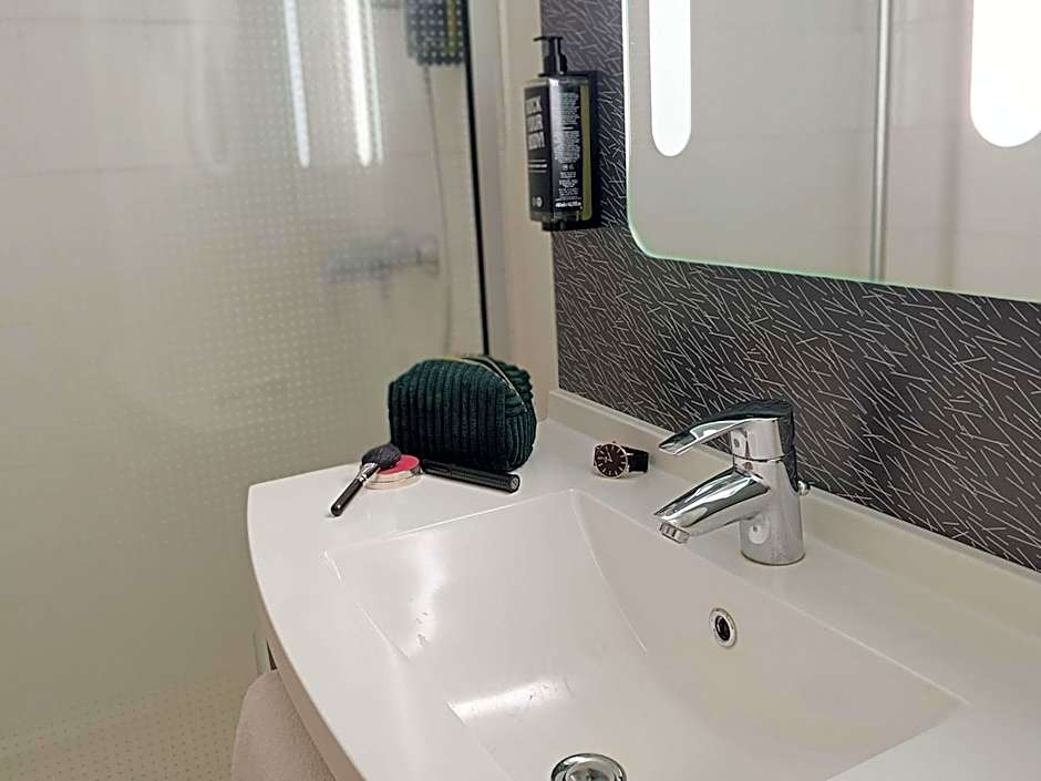 ibis Aurillac
