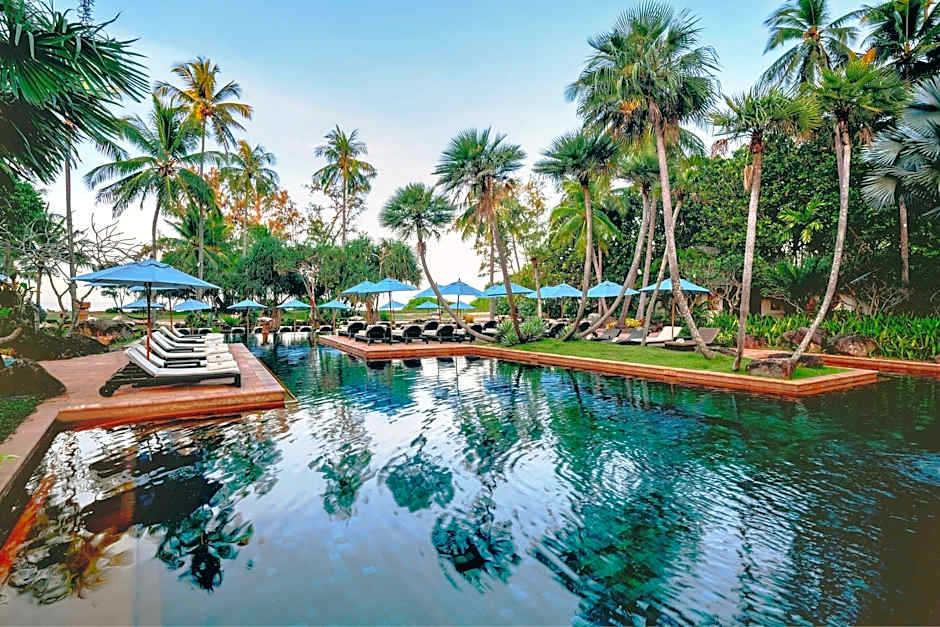 Marriott's Phuket Beach Club