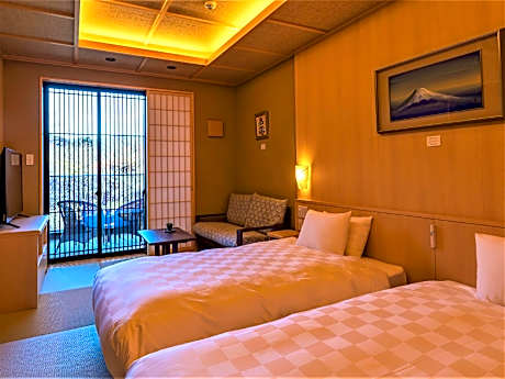 Western Style Twin Room with Open-Air Bath - Non-Smoking
