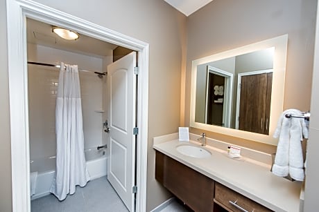 Suite Two Bedrooms