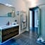 Bellagio Village - Holiday Apartments by the Lake - Seasonal Warm Pool and Sauna