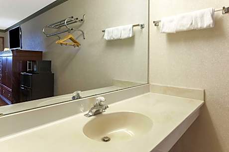 Double Room with Two Double Beds - Smoking