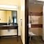 Super 8 by Wyndham Dilley TX