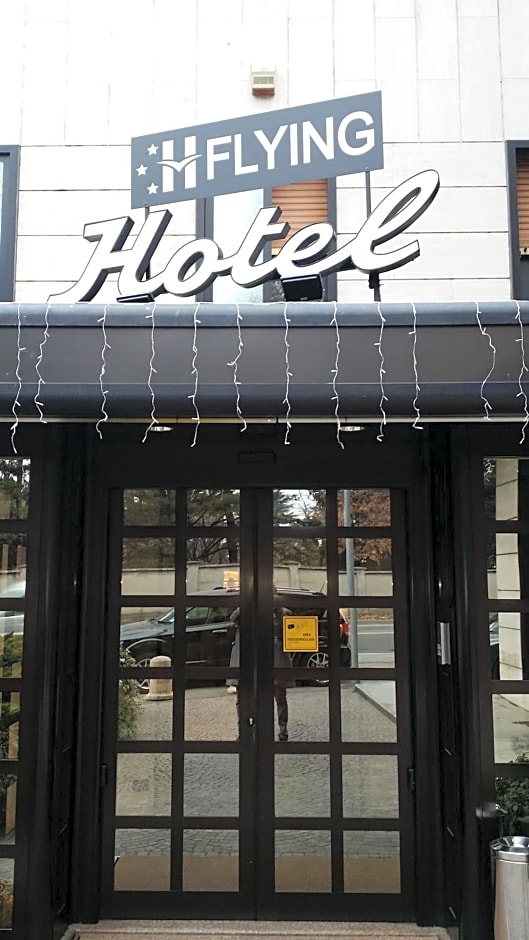 Flying Hotel
