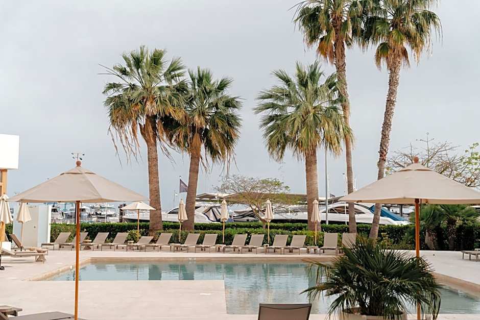 Hotel Tres Torres