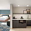 Hampton Inn & Suites Oakland Airport-Alameda