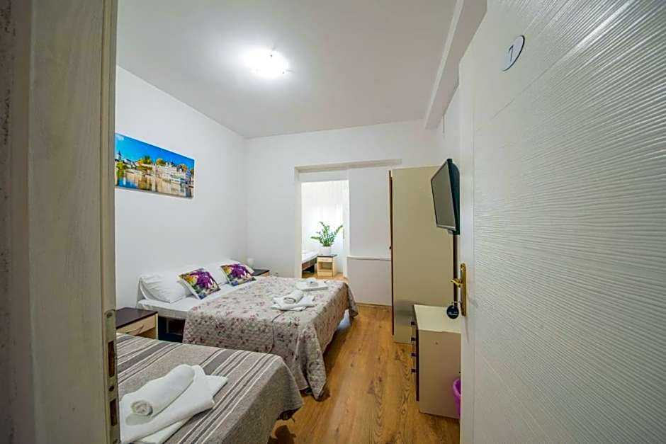 Hotel Riviera, Starigrad Paklenica