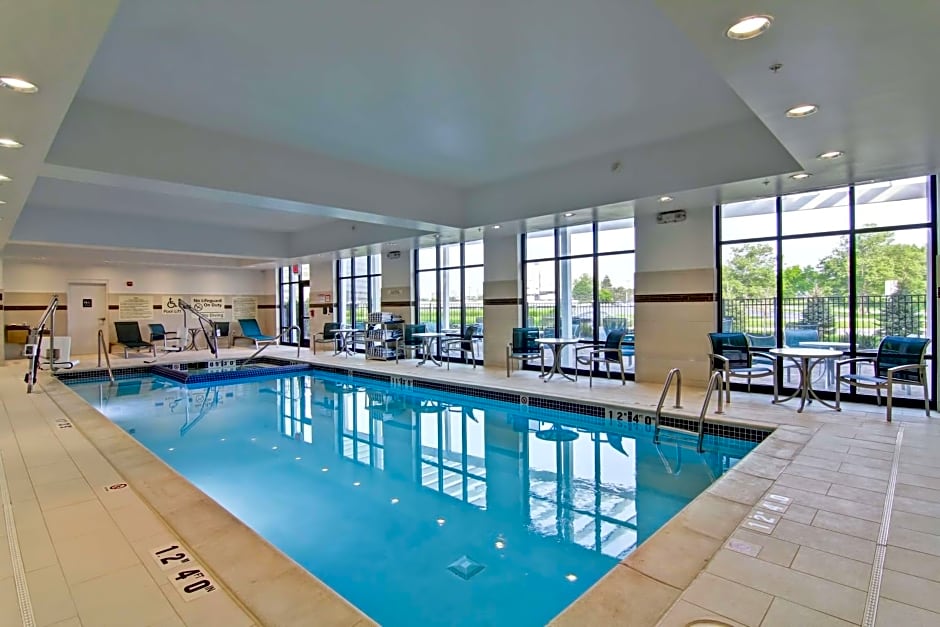 Hampton Inn & Suites Detroit/Troy