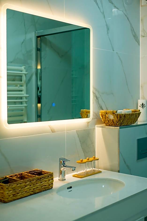 Deluxe Swan Stone Castle Apartment