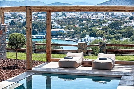 WATERFALL SUITE WITH PRIVATE POOL