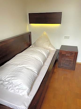Economy Single Room