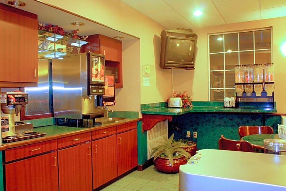 Garden City Inn