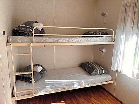 Pet-friendly Lagoon Cabin 5 Berth