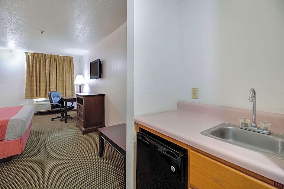 Motel 6-Marion, IL
