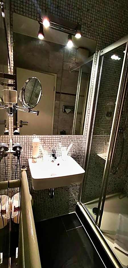 ALFA Hotel