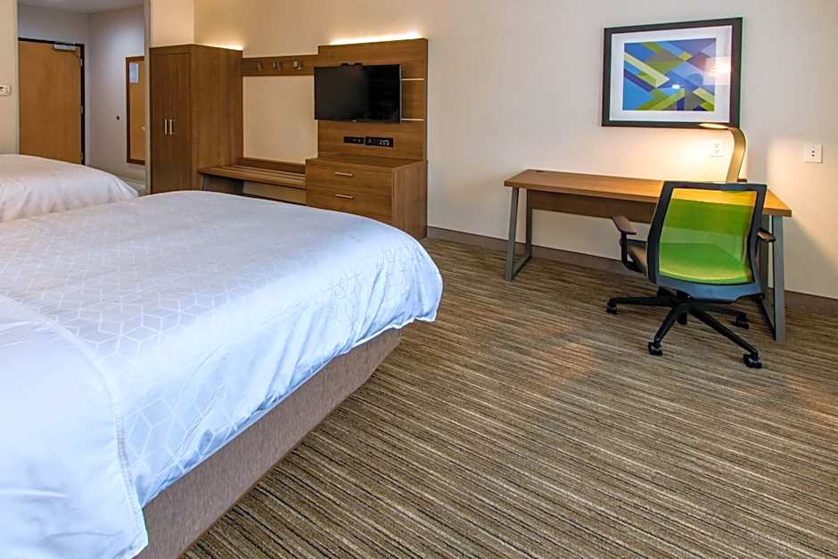 Holiday Inn Express Hotel & Suites Roseville - Galleria Area By IHG