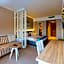 Carine Hotel Delfin