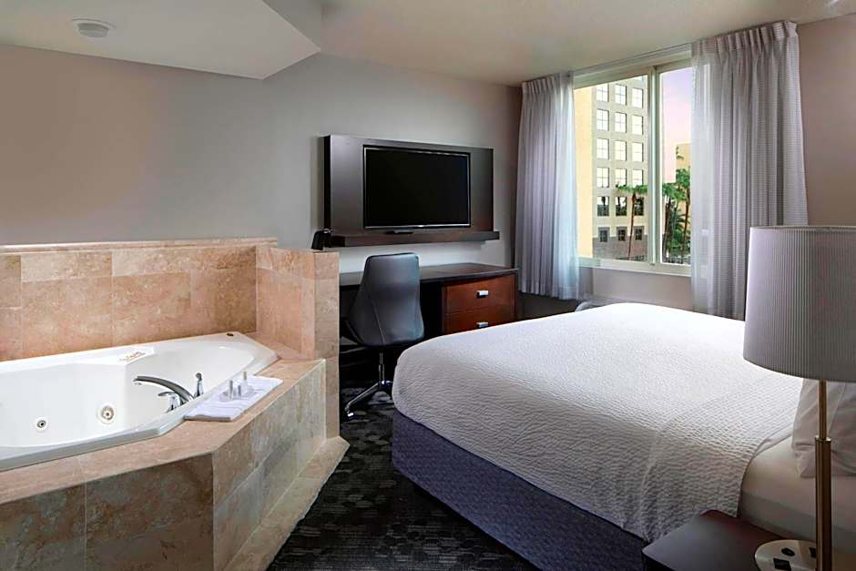 Courtyard by Marriott Miami Dadeland