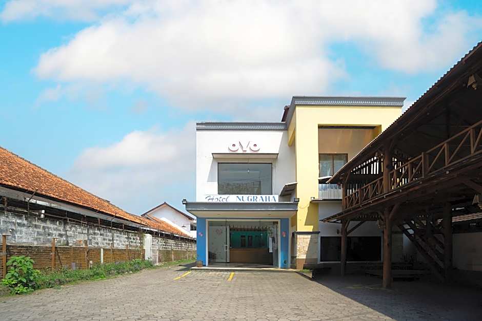 Hotel O Arjosari Near Plaza Araya Formerly Hotel Nugraha