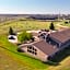 Red Lion Inn & Suites Grimes