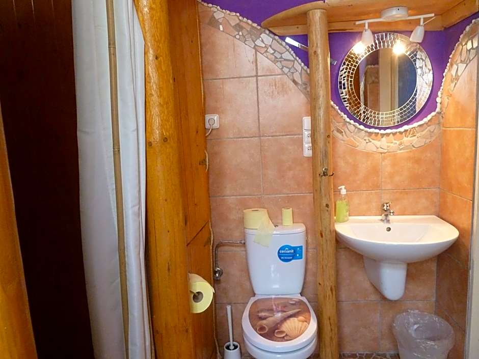 ARTHARMONY Pension & Hostel