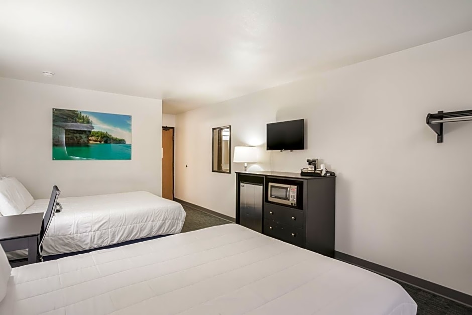 Americas Best Value Inn & Suites-Birch Run