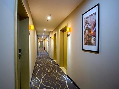 7 Days Premium Chongqing West Station